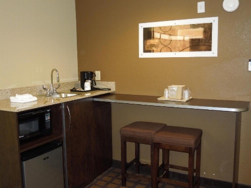 Microtel Inn & Suites By Wyndham Harrisonburg image 16